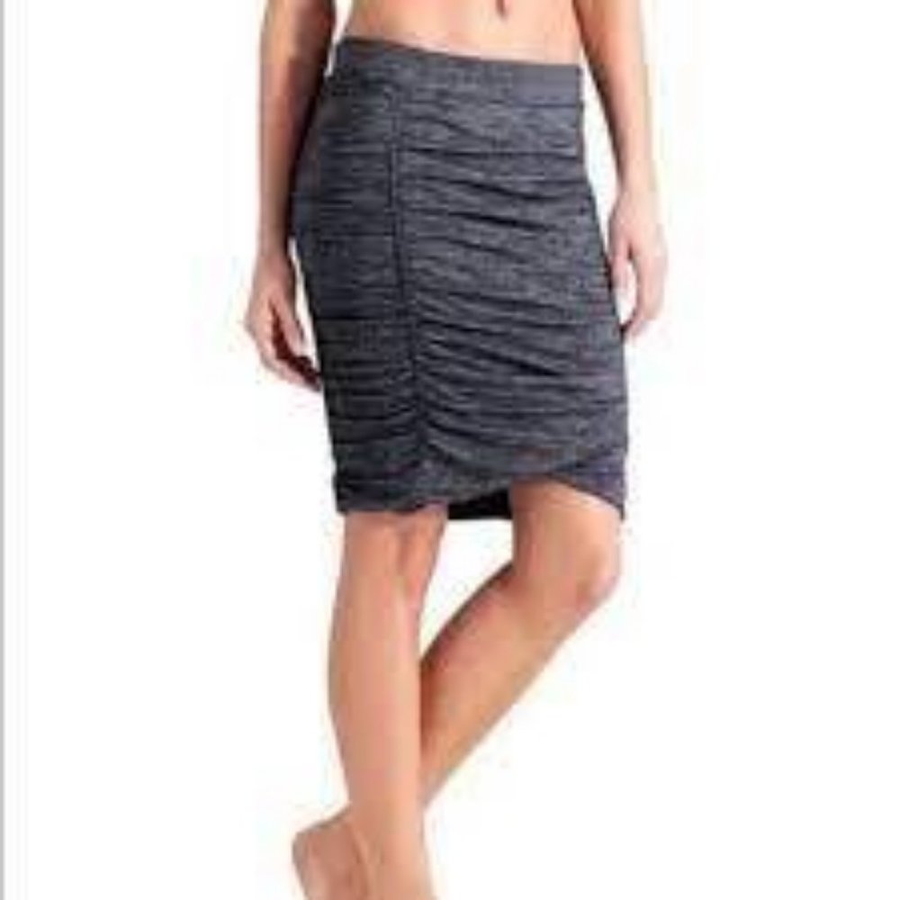 Athleta Odyssey Twisted Ruched Skirt - Small - Dark Grey Heather
